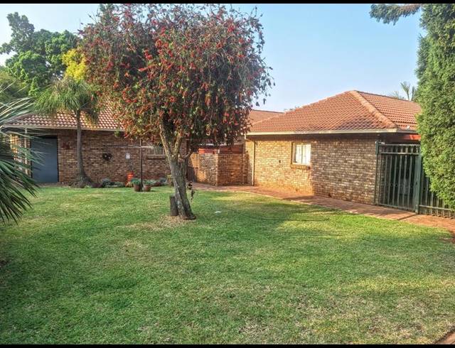 2 BEDROOM HOUSE FOR SALE IN NINAPARK